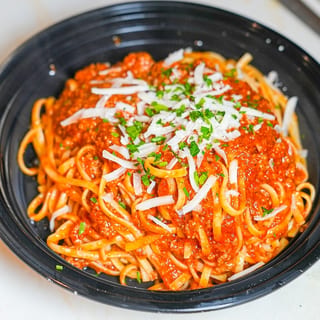 Pasta Bolognese with Hearty Meat Sauce